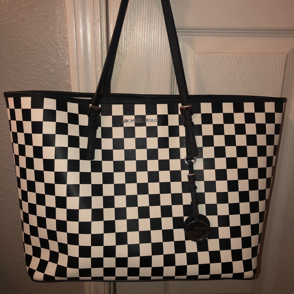 Michael Kors checkered jet set tote large